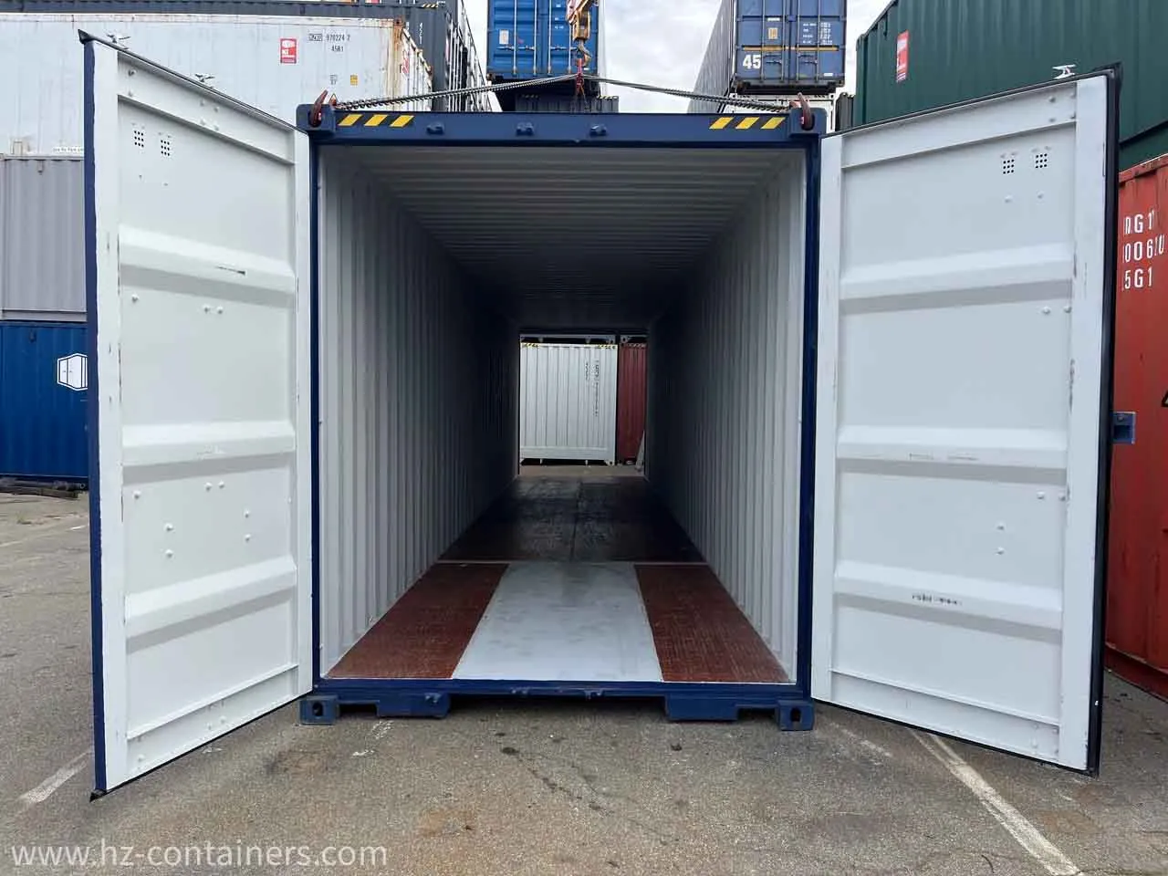 Schiffscontainer 40’HC 2x Türen IICL6 Qualität, HZKU 044 168-0