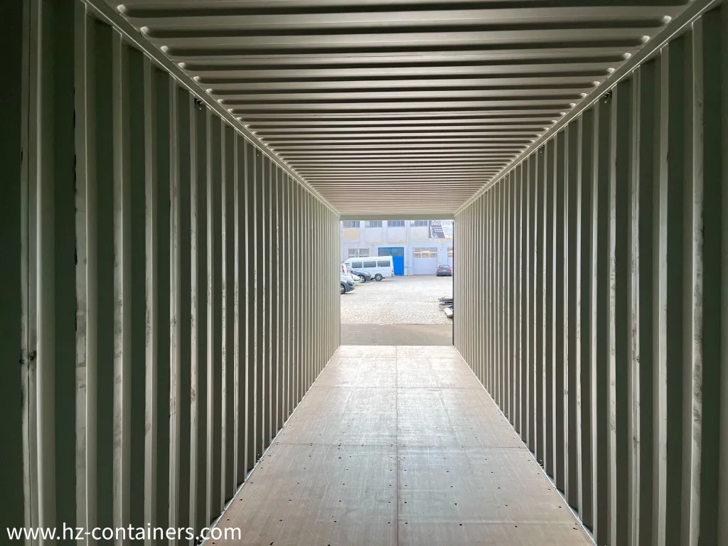 IICL 6 Erweiterung der 40 m hohen kubischen Container, HZKU 330 975-5