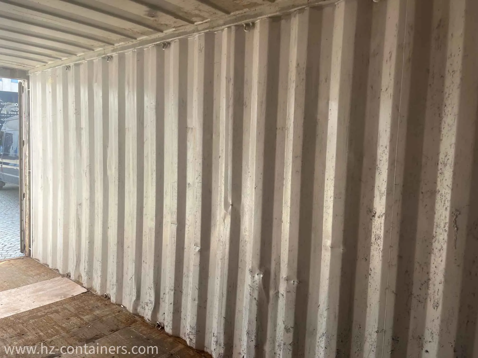 20′ ausgemusterter Schiffscontainer in AS IS Qualität, HZKU 220 646-5