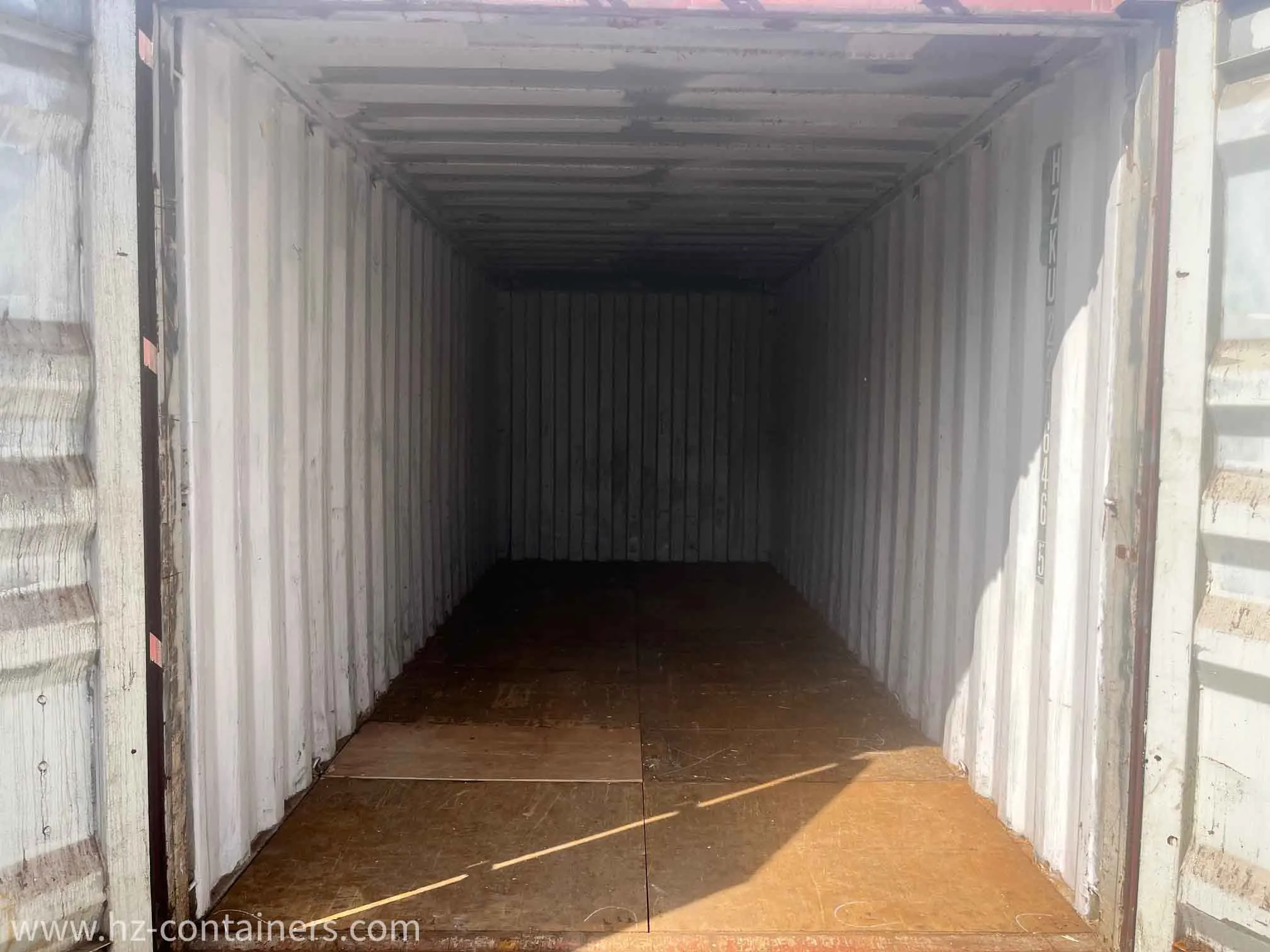 20′ ausgemusterter Schiffscontainer in AS IS Qualität, HZKU 220 646-5