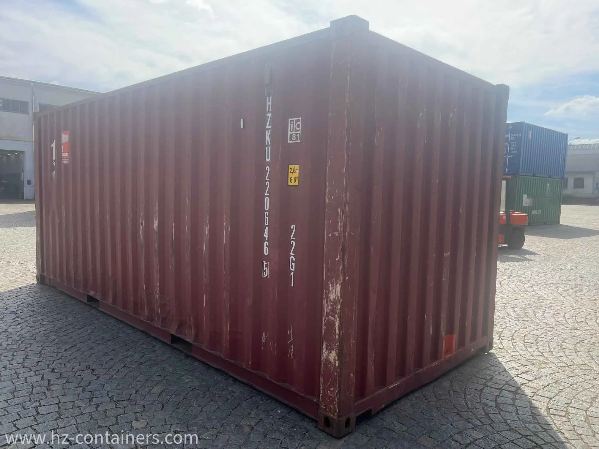 20′ ausgemusterter Schiffscontainer in AS IS Qualität, HZKU 220 646-5