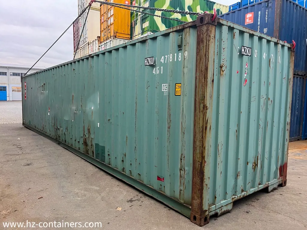 Verlassener Container 40 ft, HZKU 477 818-9