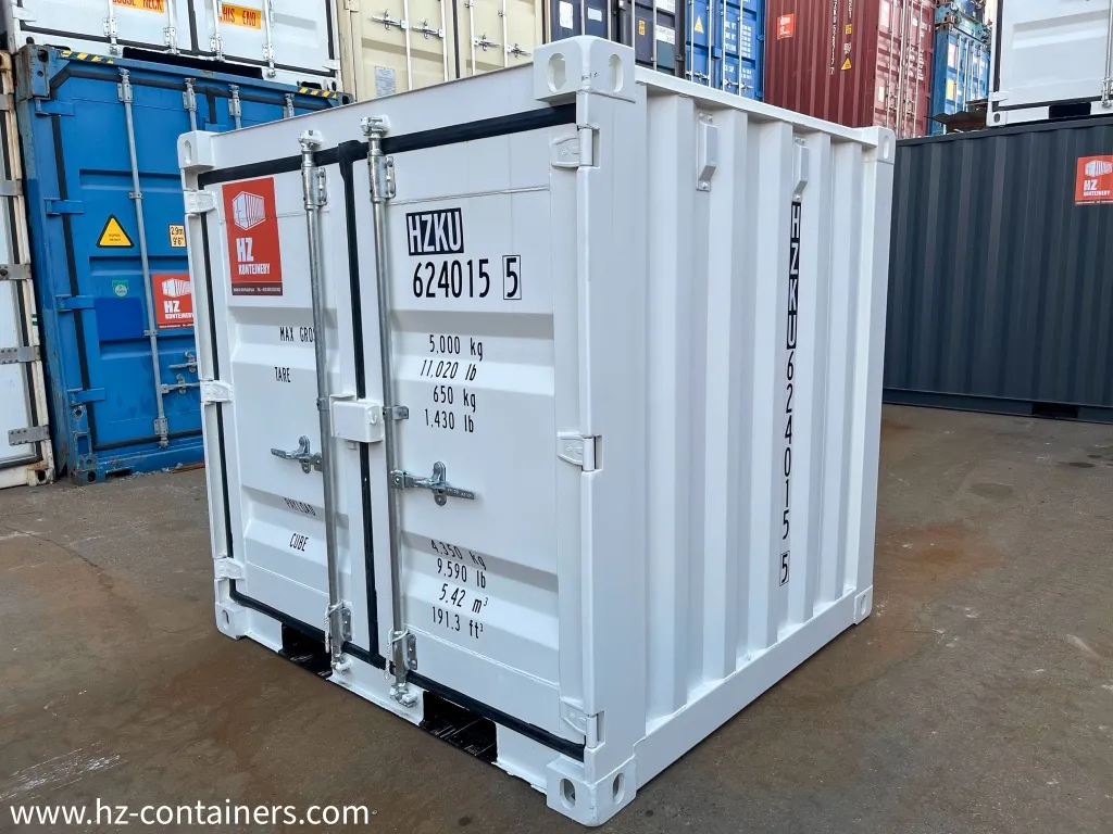 nalozeni-kontejneru-doprava-lodnich-kontejneru-1