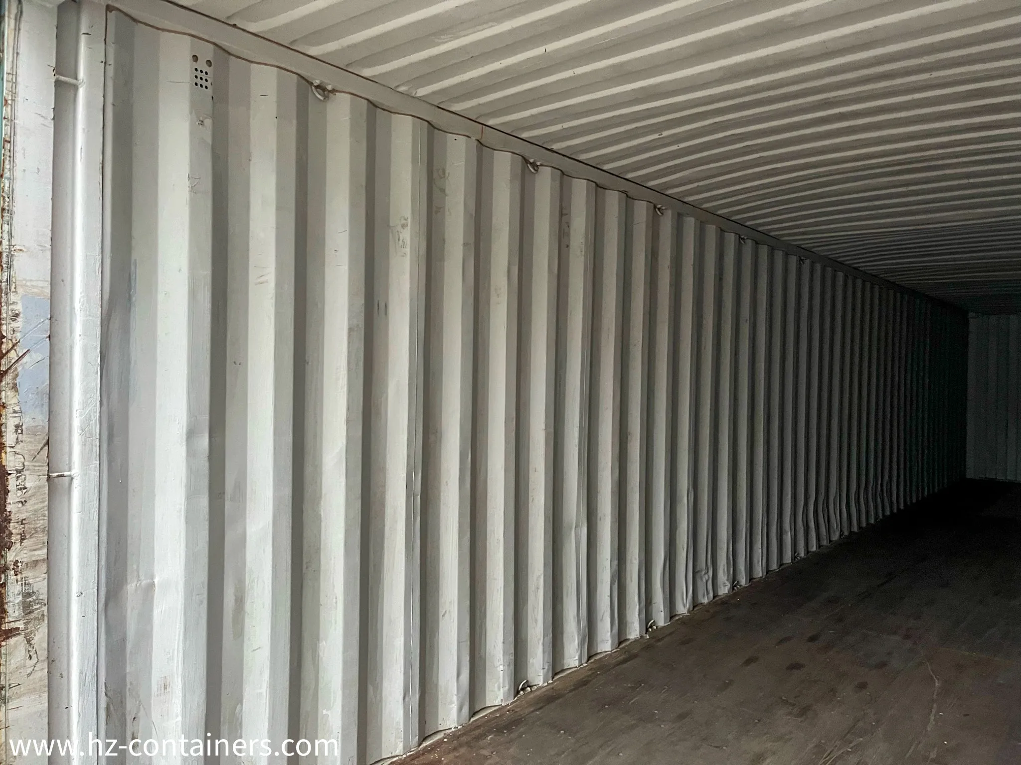 Verlassener Container 40 ft, HZKU 477 818-9