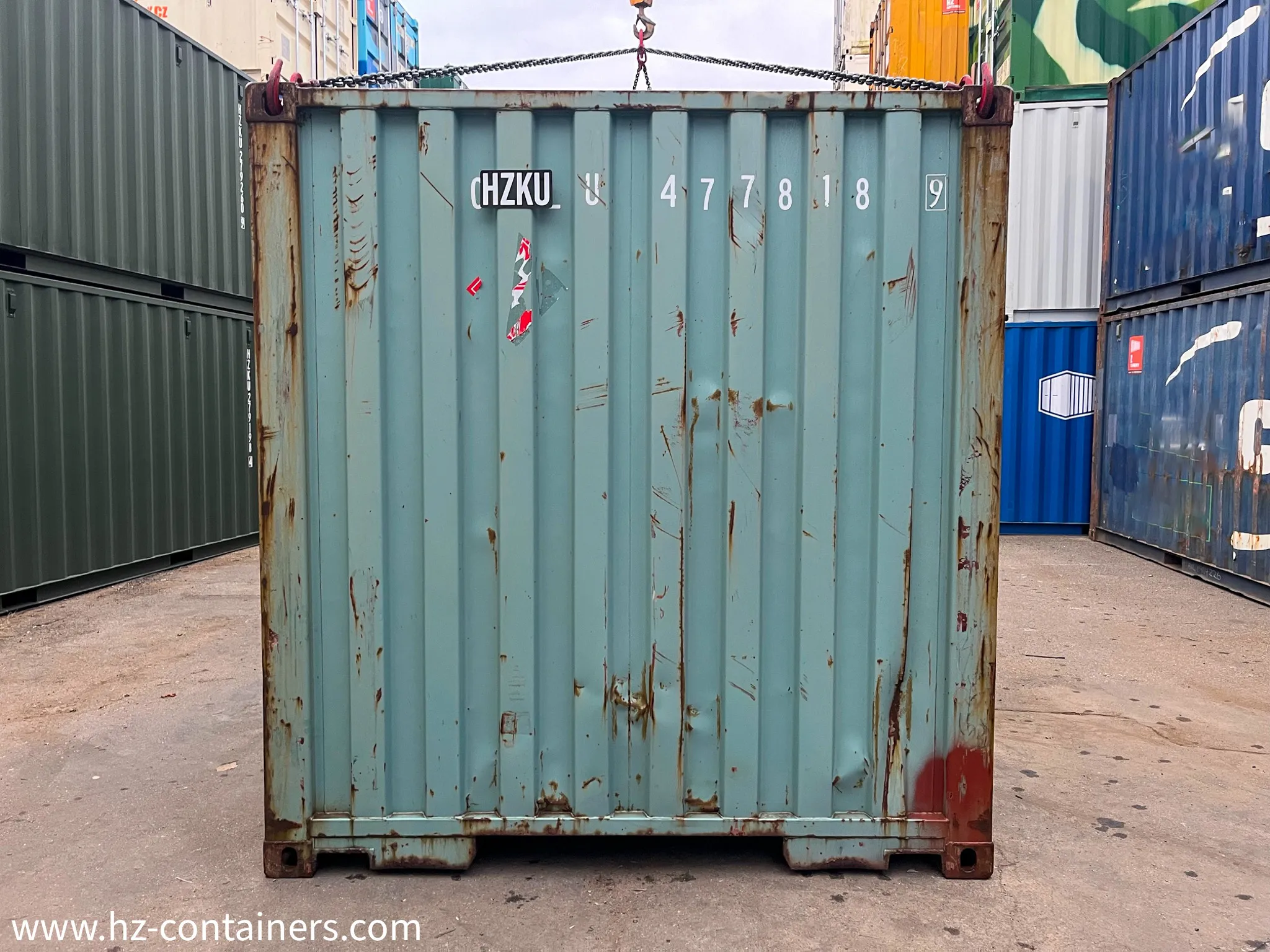 Verlassener Container 40 ft, HZKU 477 818-9